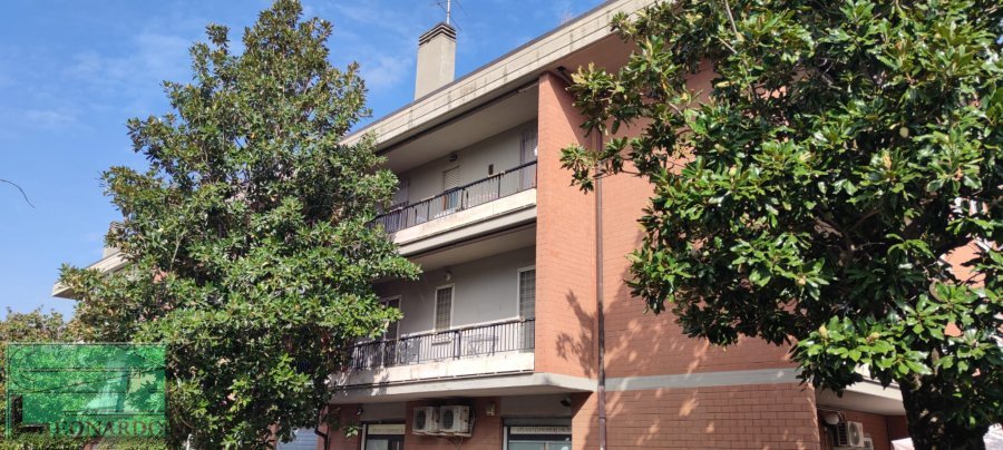 BILOCALE, PAVONA, CASTEL GANDOLFO - Immobili Residenziali